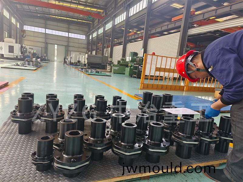 聯(lián)軸器廠家對設備的擠壓強度及(ji)補償能力